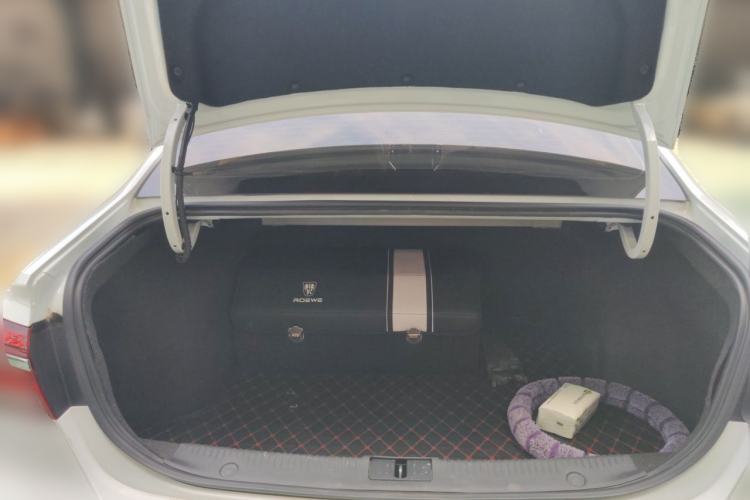Used Roewe i6 2020 PLUS 1.6L CVT 4G Connected Glory Flagship Edition Trunk