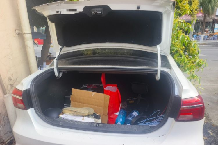 Used Roewe i6 2020 PLUS 1.6L CVT 4G Connected Glory Flagship Edition Trunk