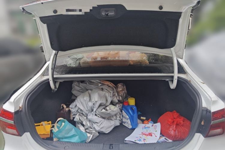 Used Roewe i6 2020 PLUS 1.6L CVT 4G Connected Glory Flagship Edition Trunk