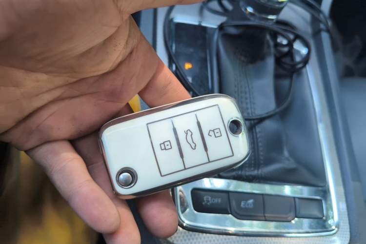 Used Roewe i6 2020 PLUS 1.6L CVT 4G Connected Glory Flagship Edition Vehicle Key