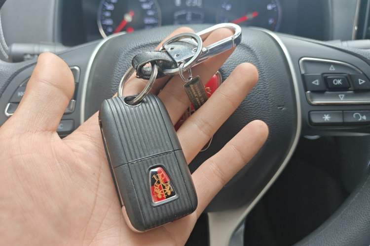 Used Roewe i6 2020 PLUS 1.6L CVT 4G Connected Glory Flagship Edition Vehicle Key