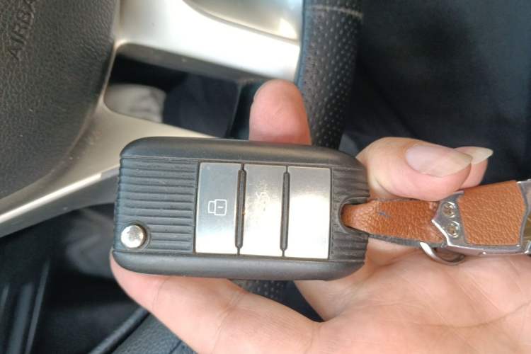 Used Roewe i6 2020 PLUS 1.6L CVT 4G Connected Glory Holographic Edition Vehicle Key