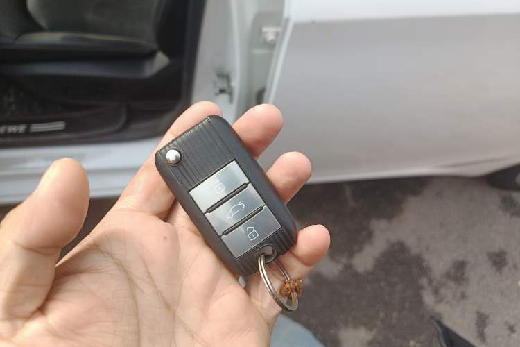 Used Roewe i6 2020 PLUS 1.6L CVT 4G Connected Glory Flagship Edition Vehicle Key