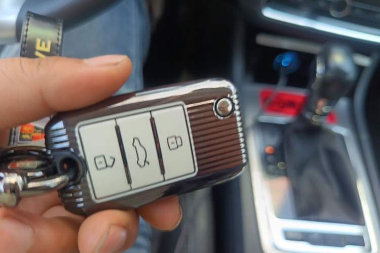 Used Roewe i6 2020 PLUS 1.6L CVT 4G Connected Glory Flagship Edition Vehicle Key