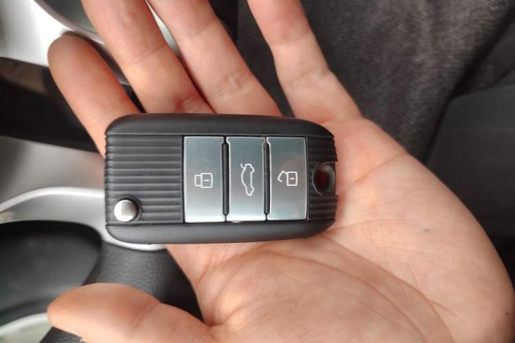 Used Roewe i6 2020 PLUS 1.6L CVT 4G Connected Glory Flagship Edition Vehicle Key