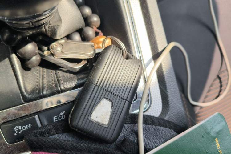 Used Roewe i6 2020 PLUS 1.6L CVT 4G Connected Glory Luxury Edition Vehicle Key