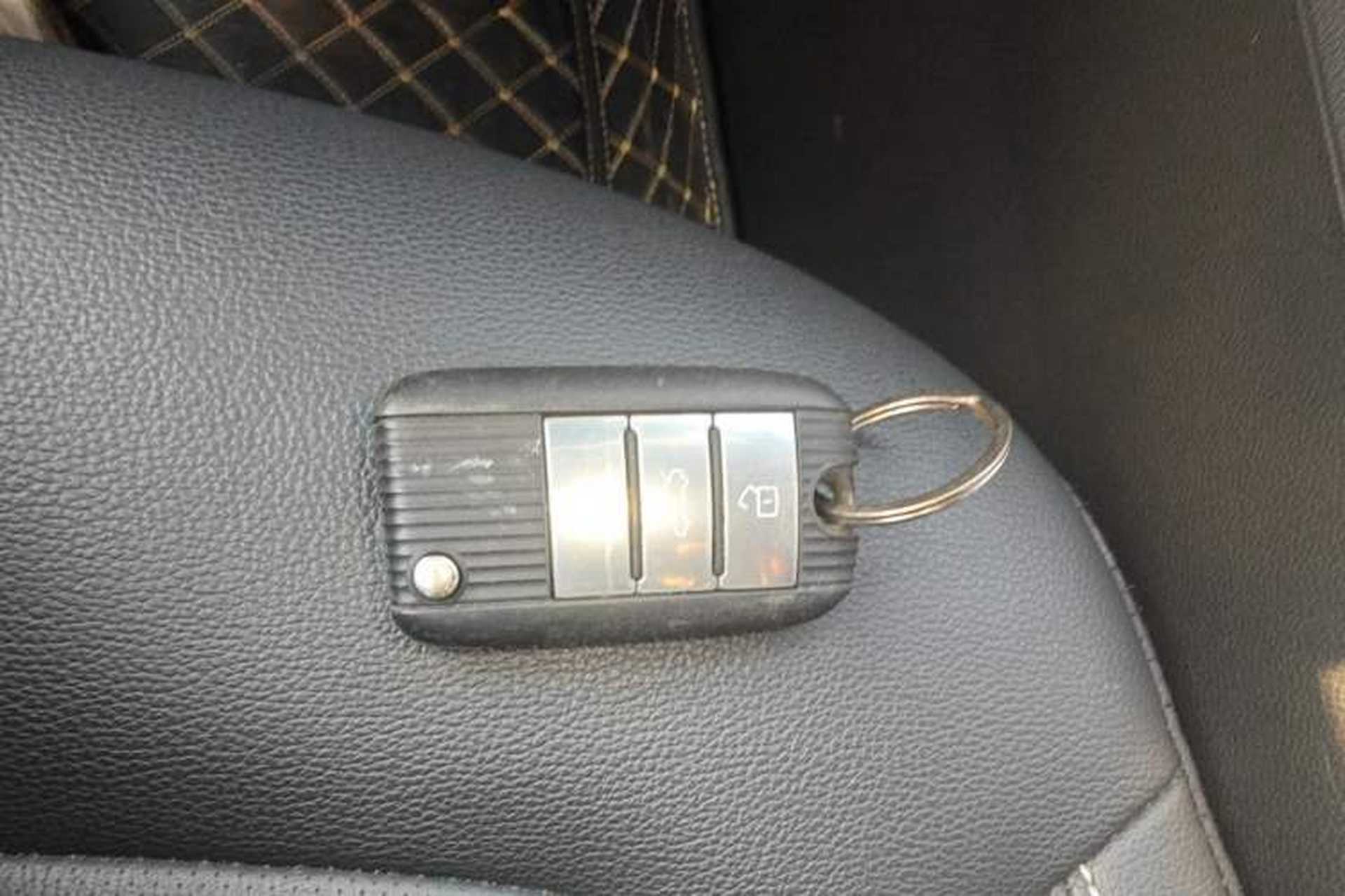 Used Roewe i6 2020 PLUS 1.6L CVT 4G Connected Glory Flagship Edition Vehicle Key