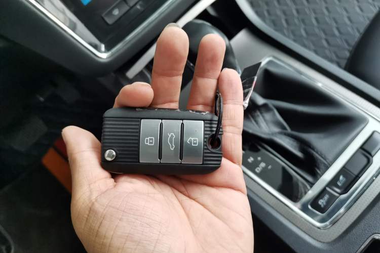 Used Roewe i6 2020 PLUS 1.6L CVT 4G Connected Glory Flagship Edition Vehicle Key