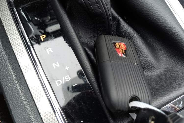 Used Roewe i6 2020 PLUS 1.6L CVT 4G Connected Glory Luxury Edition Vehicle Key