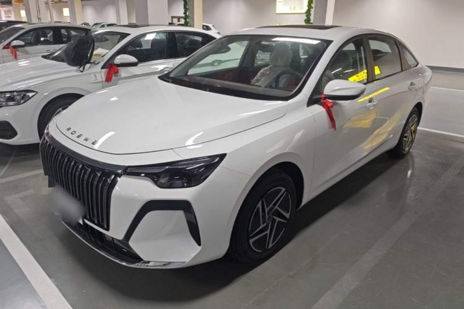 Фото Roewe с площадки