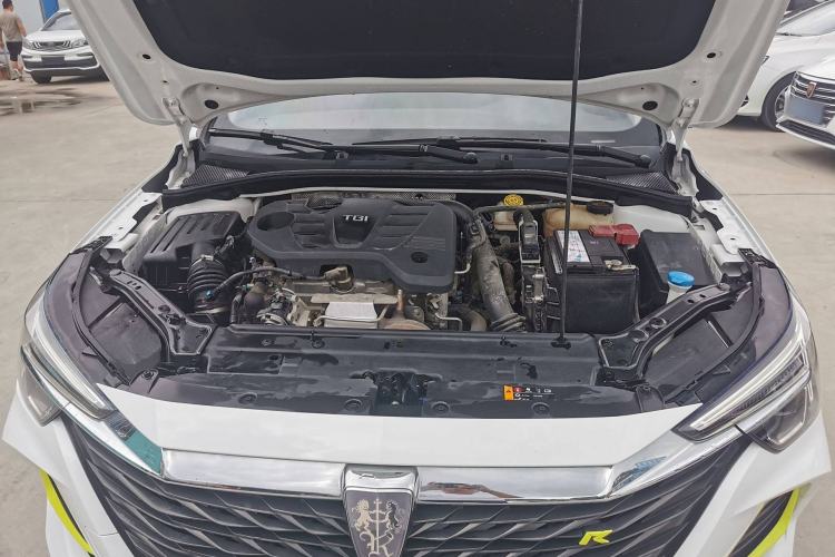 Used Roewe i6 MAX 2020 300TGI Automatic Sporty Cool Edition Engine Bay