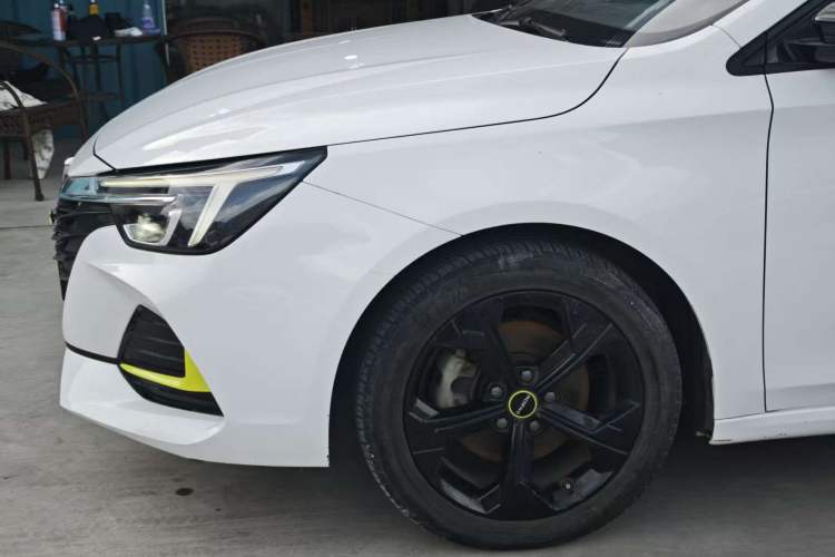 Used Roewe i6 MAX 2020 300TGI Automatic Sporty Cool Edition Exterior 8