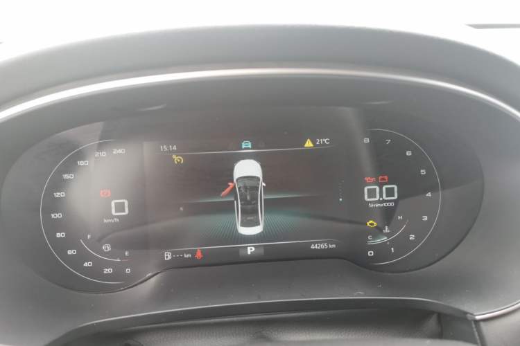 Used Roewe i6 MAX 2020 300TGI Automatic Sporty Cool Edition Odometer Close Up