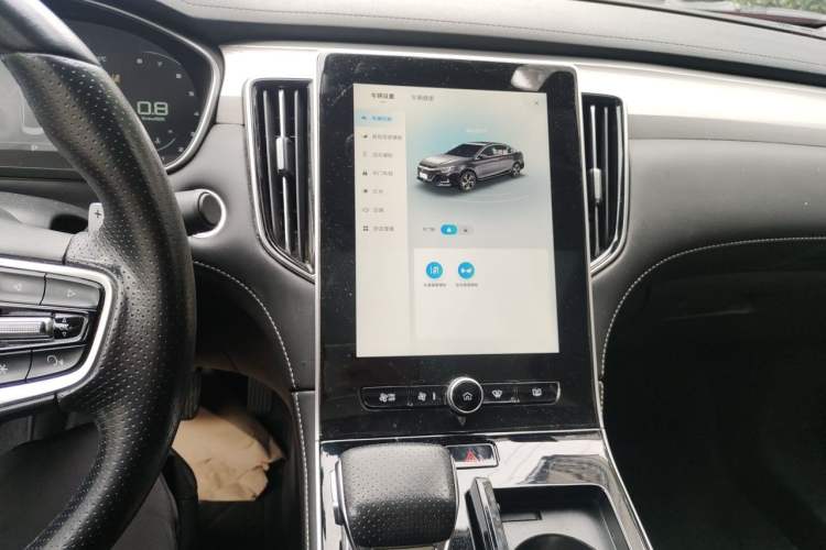 Used Roewe i6 MAX 2020 300TGI Automatic Cool & Stylish Skyroof Edition Audio And AC Panel