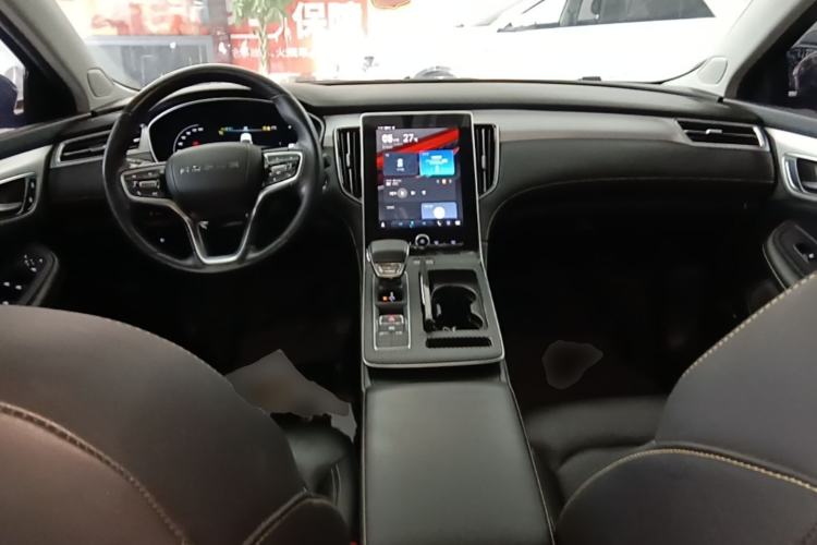 Used Roewe i6 MAX 2020 300TGI Automatic Sporty Cool Edition Center Console