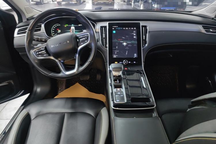 Used Roewe i6 MAX 2020 300TGI Automatic Cool & Stylish Skyroof Edition Center Console