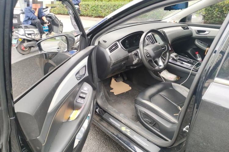 Used Roewe i6 MAX 2020 300TGI Automatic Cool & Stylish Skyroof Edition Driver Seat