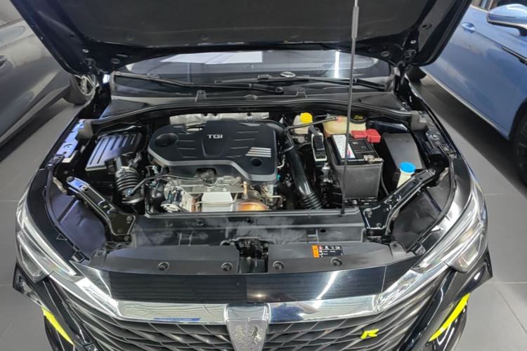 Used Roewe i6 MAX 2020 300TGI Automatic Cool & Stylish Skyroof Edition Engine Bay