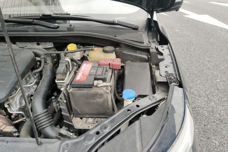 Used Roewe i6 MAX 2020 300TGI Automatic Cool & Stylish Skyroof Edition Engine Bay Left