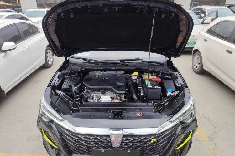 Used Roewe i6 MAX 2020 300TGI Automatic Sporty Cool Edition Engine Bay