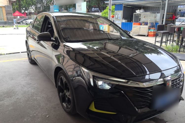 Used Roewe i6 MAX 2020 300TGI Automatic Cool & Stylish Skyroof Edition Front Right 45 Deg