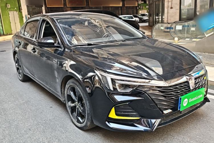 Used Roewe i6 MAX 2020 300TGI Automatic Cool & Stylish Skyroof Edition Front Right 45 Deg