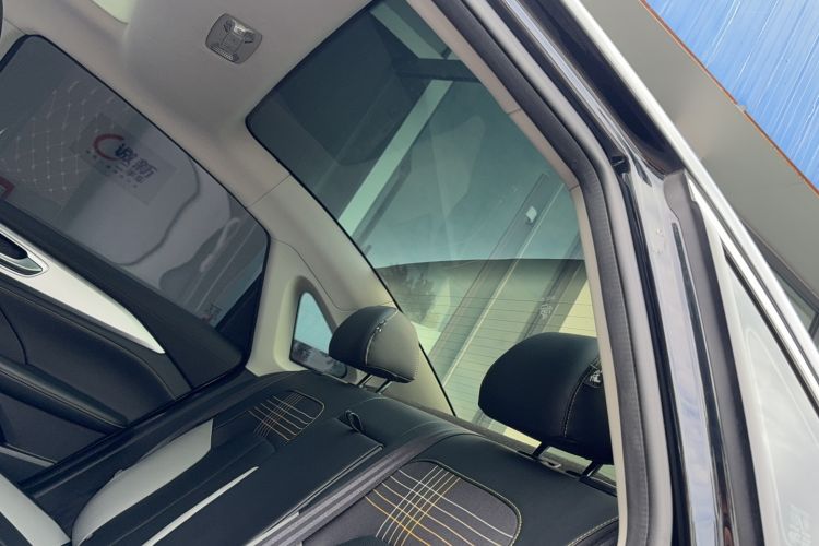 Used Roewe i6 MAX 2020 300TGI Automatic Cool & Stylish Skyroof Edition Interior 6