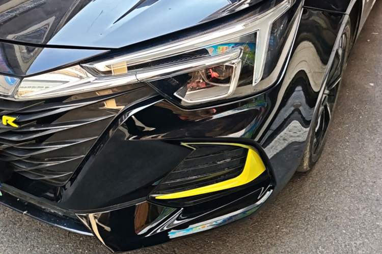 Used Roewe i6 MAX 2020 300TGI Automatic Cool & Stylish Skyroof Edition Left Front Headlight