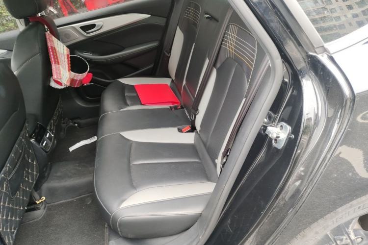 Used Roewe i6 MAX 2020 300TGI Automatic Cool & Stylish Skyroof Edition Left Rear Seat
