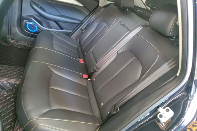 Used Roewe i6 MAX 2020 300TGI Automatic Sporty Cool Edition Left Rear Seat