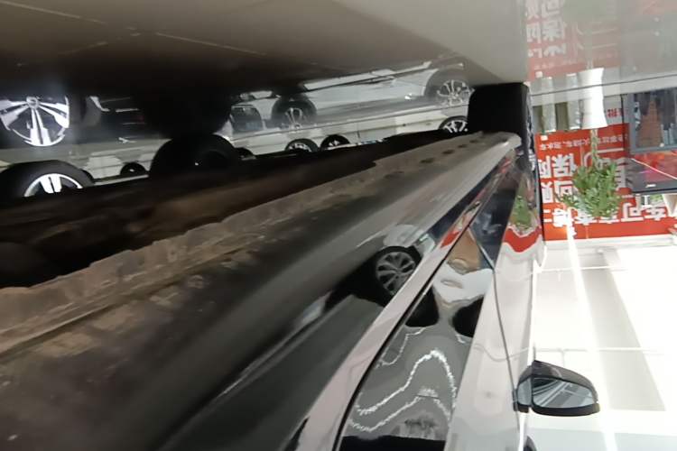 Used Roewe i6 MAX 2020 300TGI Automatic Sporty Cool Edition Left Side Sill