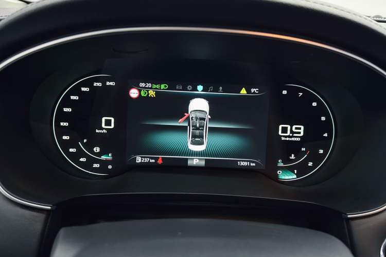 Used Roewe i6 MAX 2020 300TGI Automatic "Swell Cool Smart Drive" Edition Odometer Close Up