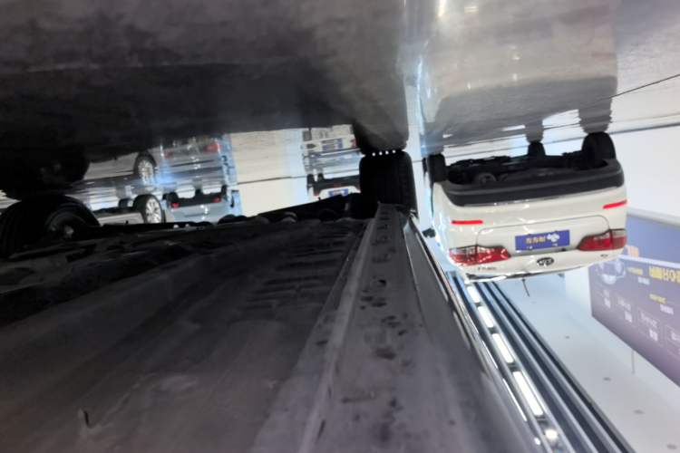 Used Roewe i6 MAX 2020 300TGI Automatic Sporty Cool Edition Right Side Sill