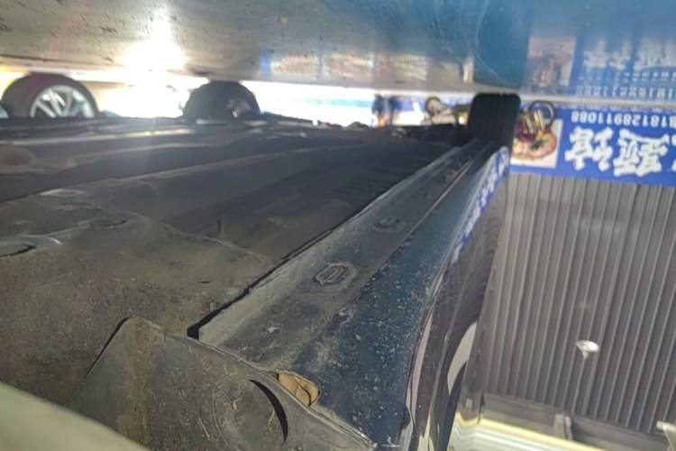 Used Roewe i6 MAX 2020 300TGI Automatic Sporty Cool Edition Right Side Sill
