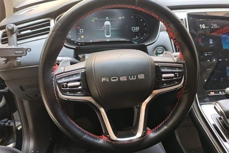 Used Roewe i6 MAX 2020 300TGI Automatic Cool & Stylish Skyroof Edition Steering Wheel