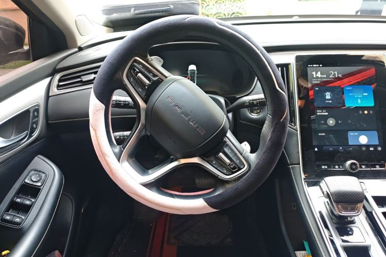 Used Roewe i6 MAX 2020 300TGI Automatic "Swell Cool Smart Drive" Edition Steering Wheel