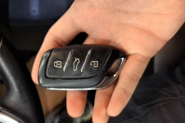 Used Roewe i6 MAX 2020 300TGI Automatic Sporty Cool Edition Vehicle Key