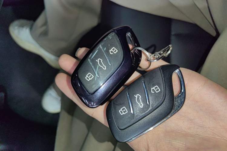 Used Roewe i6 MAX 2020 300TGI Automatic Sporty Cool Edition Vehicle Key
