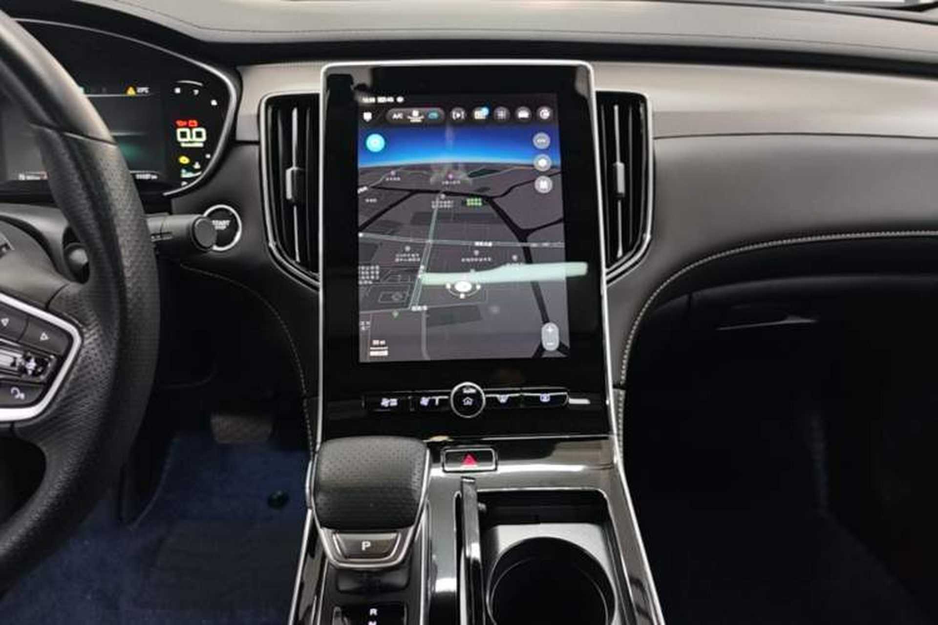 Used Roewe i6 MAX 2020 300TGI Automatic "Swell Cool Smart Drive" Edition Audio And AC Panel