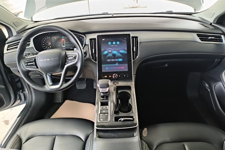Used Roewe i6 MAX 2020 300TGI Automatic "Swell Cool Smart Drive" Edition Center Console