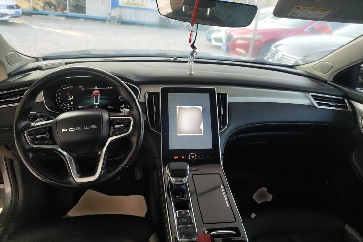 Used Roewe i6 MAX 2020 300TGI Automatic Cool & Stylish Skyroof Edition Center Console