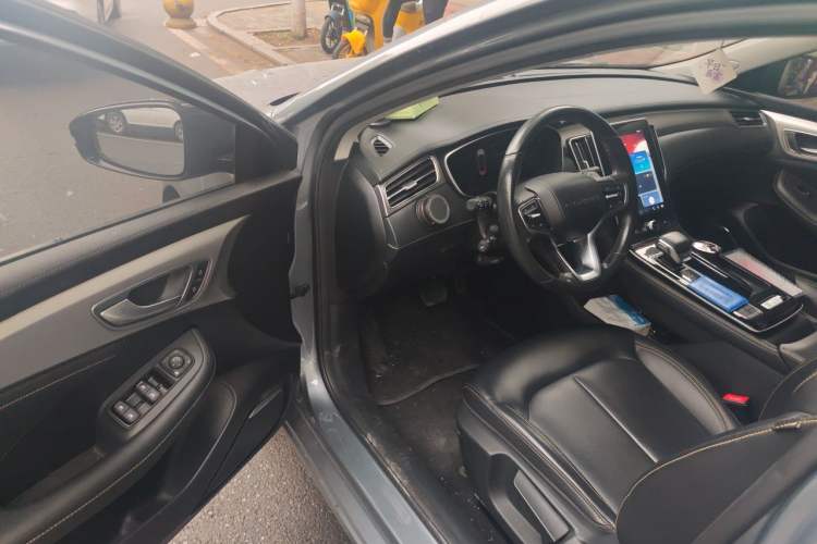 Used Roewe i6 MAX 2020 300TGI Automatic Sporty Cool Edition Driver Seat
