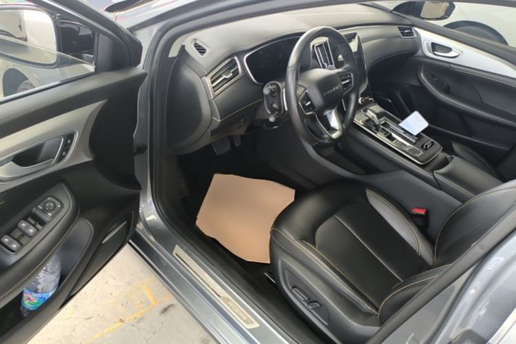 Used Roewe i6 MAX 2020 300TGI Automatic "Swell Cool Smart Drive" Edition Driver Seat