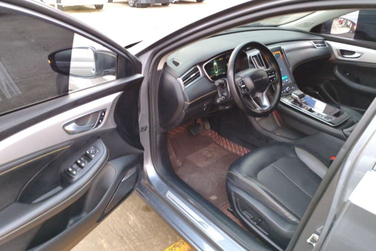 Used Roewe i6 MAX 2020 300TGI Automatic "Swell Cool Smart Drive" Edition Driver Seat