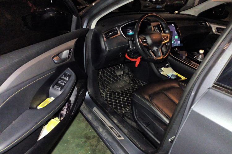 Used Roewe i6 MAX 2020 300TGI Automatic "Swell Cool Smart Drive" Edition Driver Seat