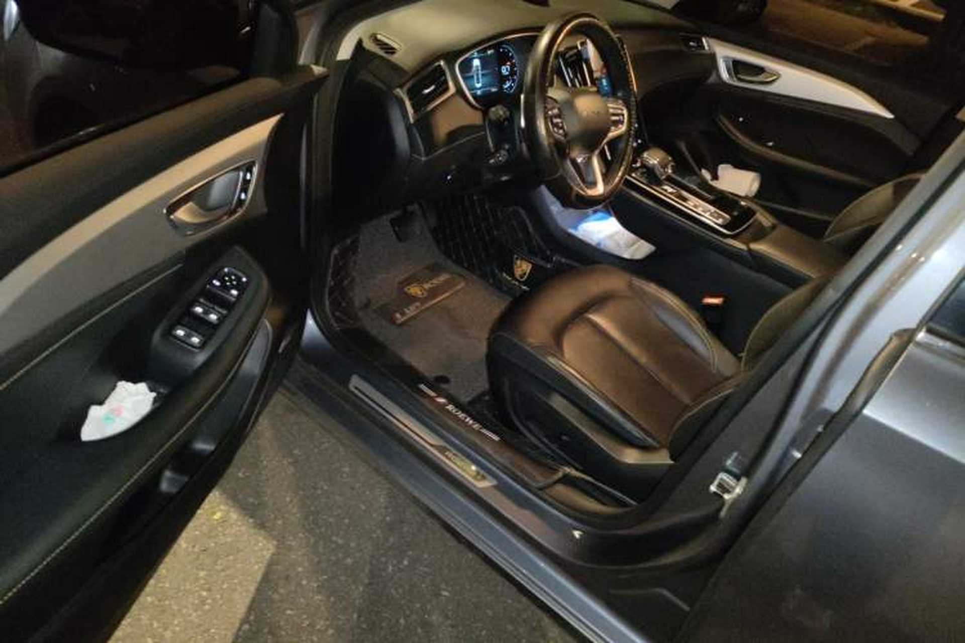 Used Roewe i6 MAX 2020 300TGI Automatic "Swell Cool Smart Drive" Edition Driver Seat