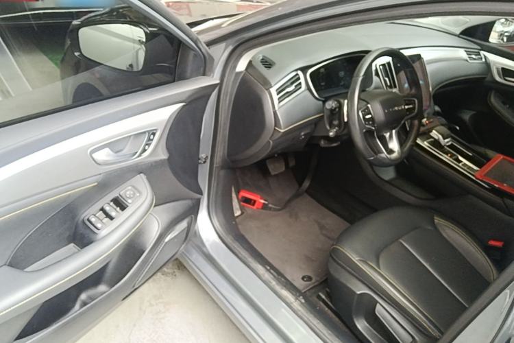 Used Roewe i6 MAX 2020 300TGI Automatic Sporty Cool Edition Driver Seat