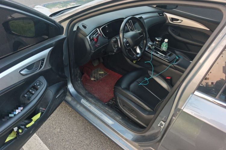 Used Roewe i6 MAX 2020 300TGI Automatic "Swell Cool Smart Drive" Edition Driver Seat