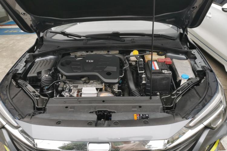 Used Roewe i6 MAX 2020 300TGI Automatic Sporty Cool Edition Engine Bay