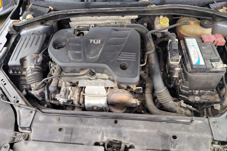 Used Roewe i6 MAX 2020 300TGI Automatic Sporty Cool Edition Engine Bay